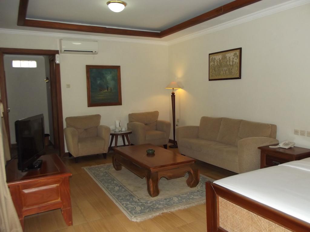 Sunrise Hotel Beach Pangandaran 庞岸达兰 外观 照片