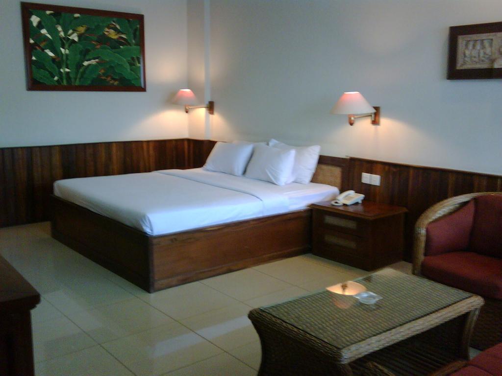Sunrise Hotel Beach Pangandaran 庞岸达兰 客房 照片