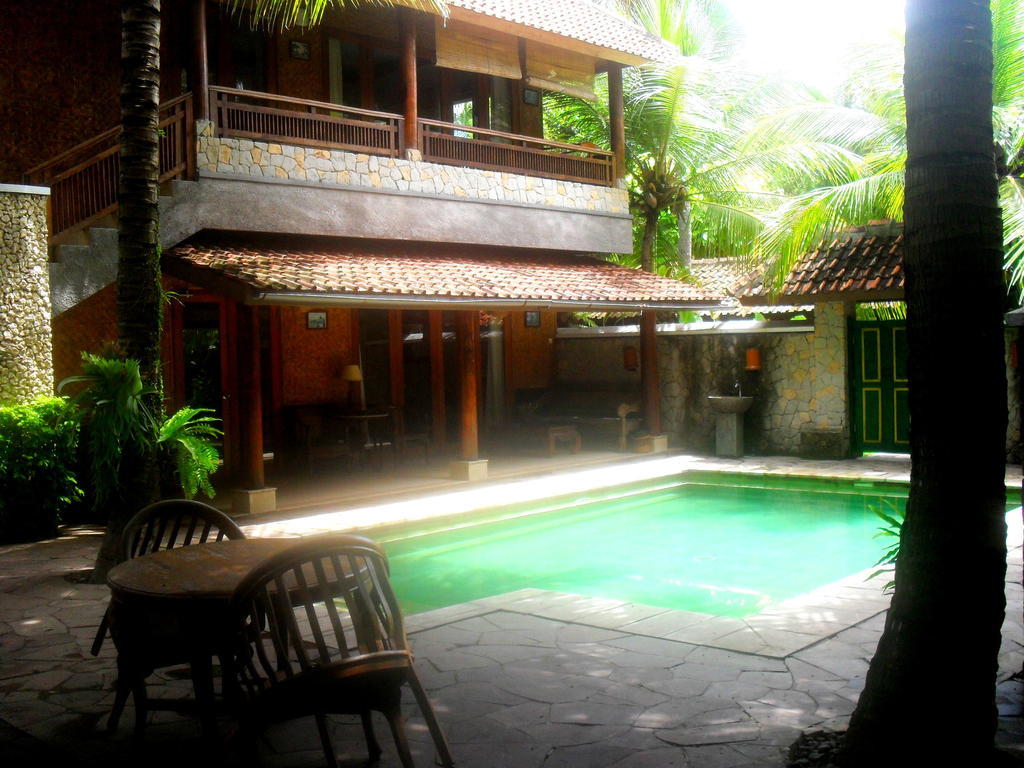 Sunrise Hotel Beach Pangandaran 庞岸达兰 客房 照片