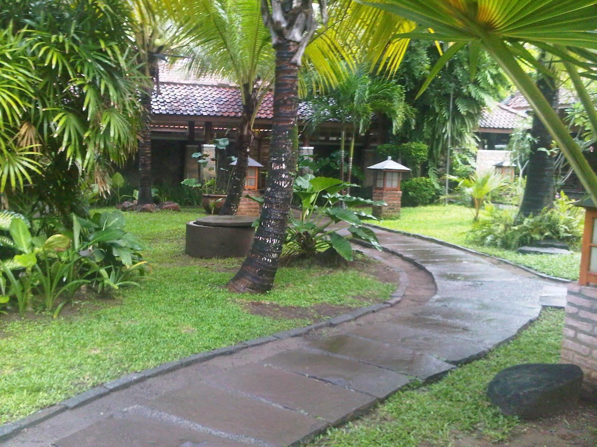 Sunrise Hotel Beach Pangandaran 庞岸达兰 外观 照片